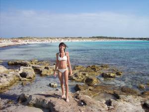 Brunette topless on vacation- mostly NN [x93]-y7fd4nx5i7.jpg