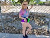 Katie Kush - Thickie on The Prowl-g7itl5wofb.jpg