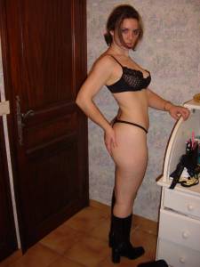 Another-Horny-Milf-poses-Sexy-For-Pics-%5Bx96%5D-y7f50atln6.jpg