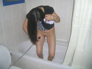 Asian-Wife-Gets-Nude-%5Bx82%5D-r7f7celcoo.jpg