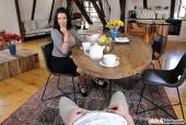 Veronica Avluv - Tea And Squirt Time With Mom -f7g0kng7qx.jpg