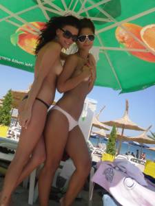 2 Sexy Sisters on the Beach NN (63 Pics)-27fm3xwlcn.jpg