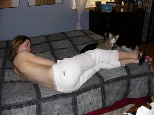 Amateur Babe Posing with her Cats [X49]-b7fn1n9qrm.jpg