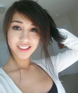 A horny Asian shows her hot Body [x35]-u7fo6d3kga.jpg