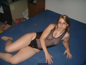 Naked Amateur Girlfriend (28pics)-67gfux9me1.jpg