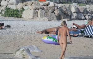 Croatia Beach Voyeur [528 HQ Pics]-e7g5oph26p.jpg