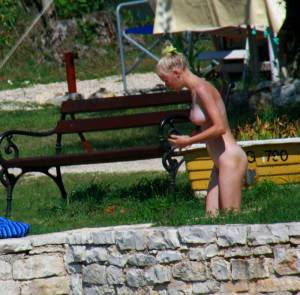 Nudist Blonde With Her Mom (125 Pics)-z7g5t29nme.jpg