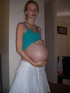 Pregnancy Photos (100 Pics)-q7g5tnack5.jpg