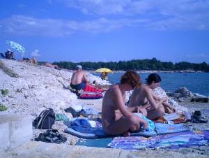 Nude beaches in Croatia [x293] PART 1l7gmoih5t1.jpg