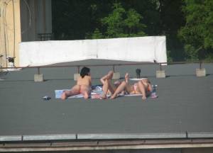 Spying - Roof top babes27gmwtg4p3.jpg