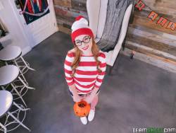 Cleo-Clementine-Trick-Or-Treat-Pussy-Teasing-%28x134%29-1215x1620-t7go98greh.jpg
