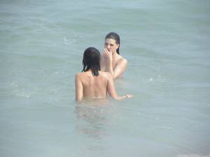 CDM-123-Three-Girls-Fun-at-the-Beach-of-Barcelona-Part-1-%5Bx457%5D-z7gpv5azk5.jpg