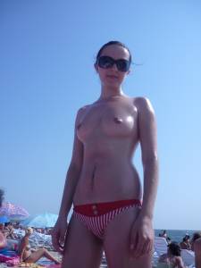 CDM 072 + CDM 073 Romanian Topless Girls on Vacation [x161]-h7gptrmj5m.jpg