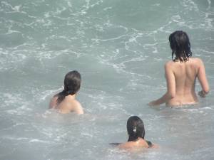 CDM 123 Three Girls Fun at the Beach of Barcelona Part 2 [x305]-g7gpwdtd6x.jpg
