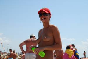 CDM 072 + CDM 073 Romanian Topless Girls on Vacation [x161]-a7gptoehj6.jpg