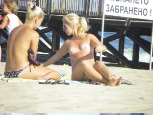 CDM 024 Bikini and Topless Vacation in Bulgaria X42-l7gpqwexm0.jpg