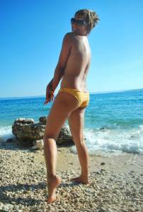 CDM 086 Topless Redhead Girl on Vacation in Croatia Part 1 2 [x317]-h7gqabcpxm.jpg