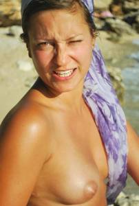 CDM 086 Topless Redhead Girl on Vacation in Croatia Part 1 2 [x317]-p7gqacg0dc.jpg