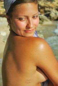 CDM 086 Topless Redhead Girl on Vacation in Croatia Part 1 2 [x317]-l7gqac4bxu.jpg