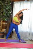 Aryana Adin - Focus On Your Body s74psdkpbe.jpg