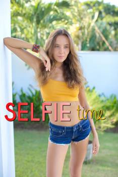 Katya C - Selfie Time (4703px) x 78-s7hlug3g23.jpg