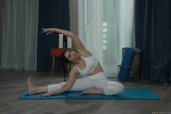 Valentina Nappi Stretch That Ass Out 191x 2495x1663 -17hnloiv6u.jpg