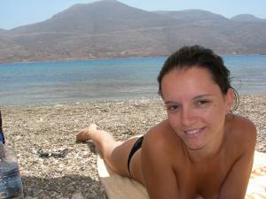 Young Girlfriend HomeMade Nudes Vacation And Selfies [x143]-b7hqv2jil5.jpg